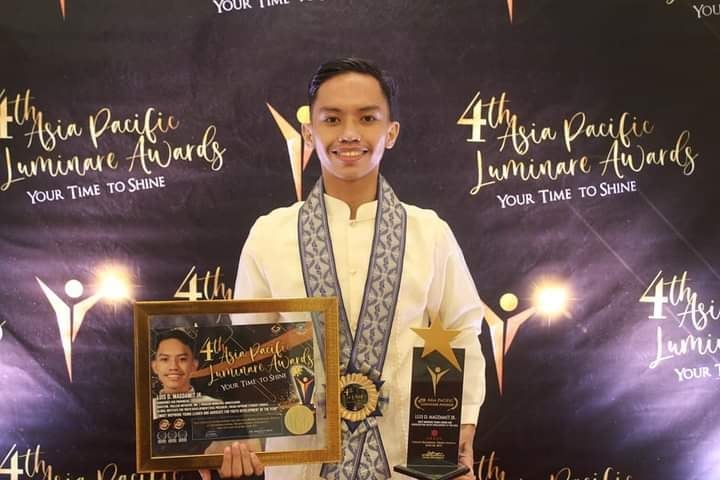 Pasacao Statean awarded as Inspiring Young Leader